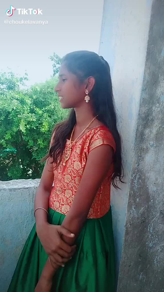 @vyshu😘😘