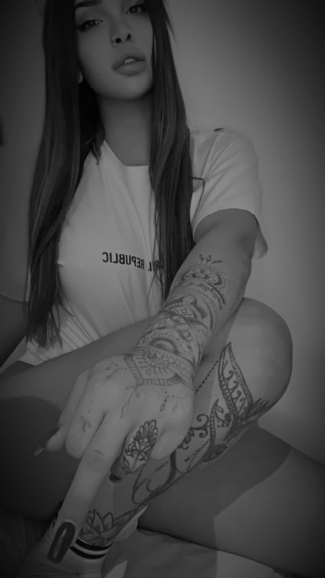@Tuhanna🦋