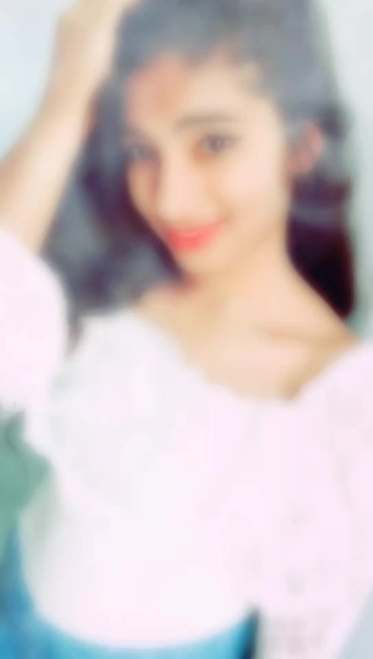@Ruhi239