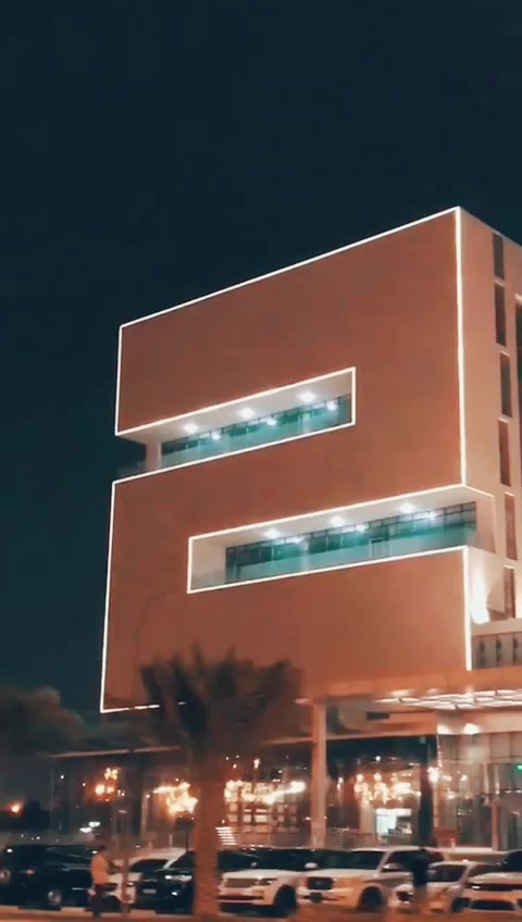 @queuni