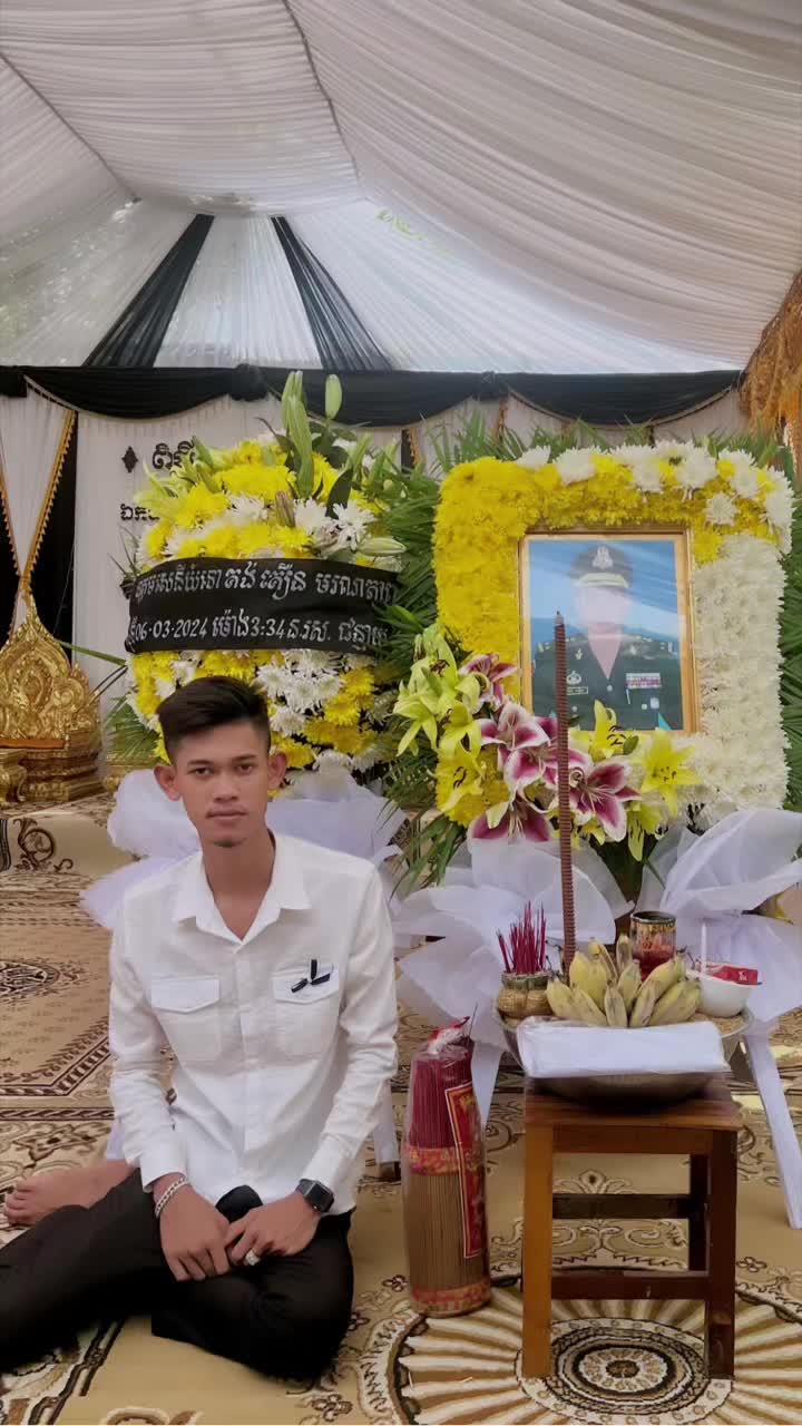 @កែវ ប្រុសពេជ្រ