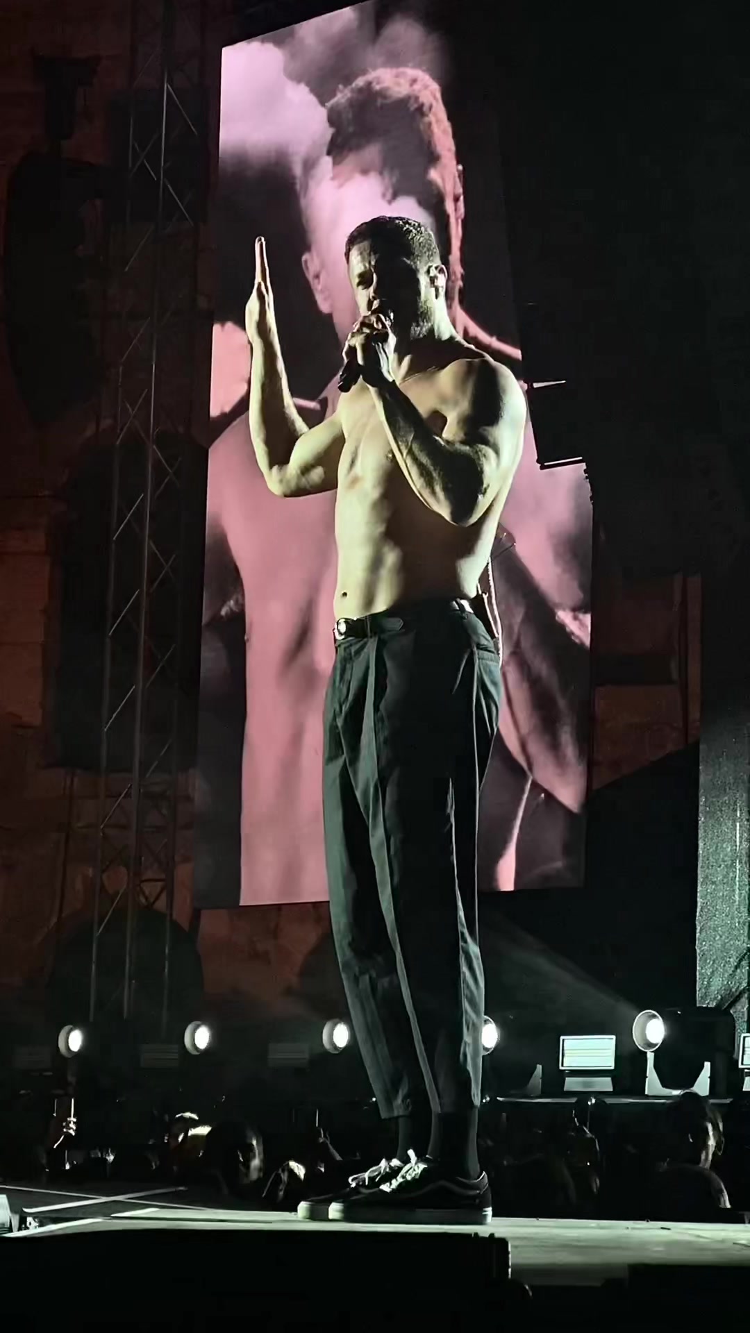 @Sanela ᨒ↟