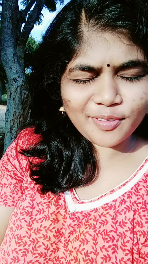 @பச்சை கிளி