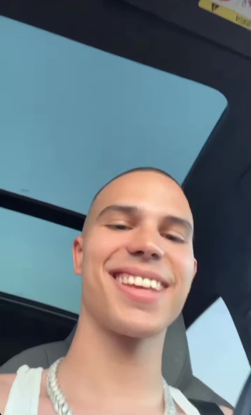@🤍