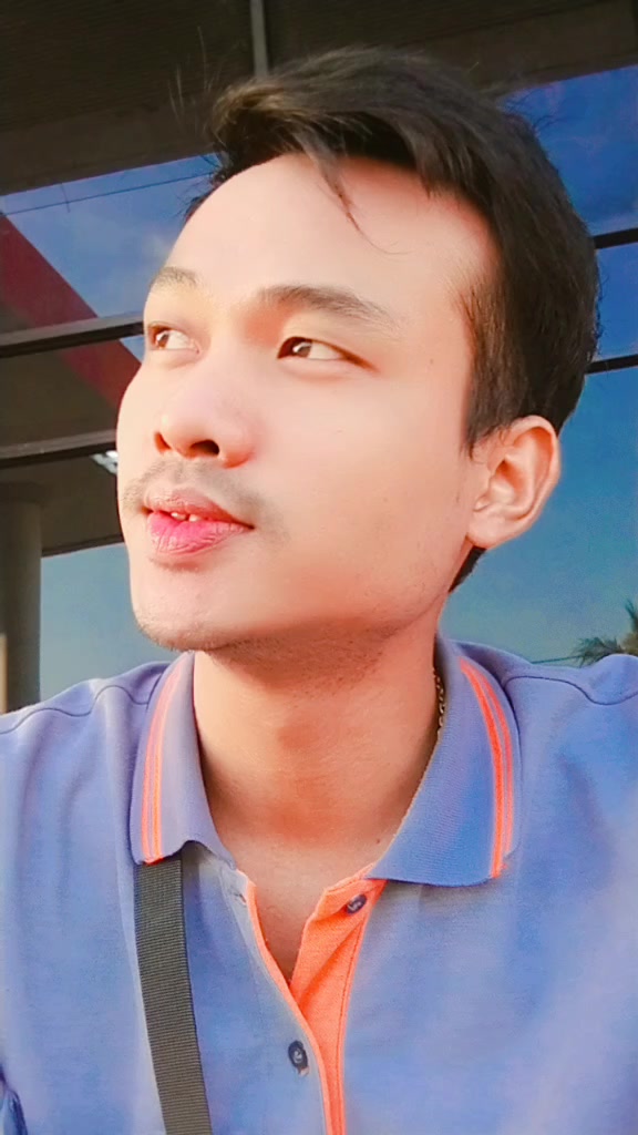 @Öö Țĥü Ÿä Äüñĝ(ခ်စ္ရေသာ ဦးကို