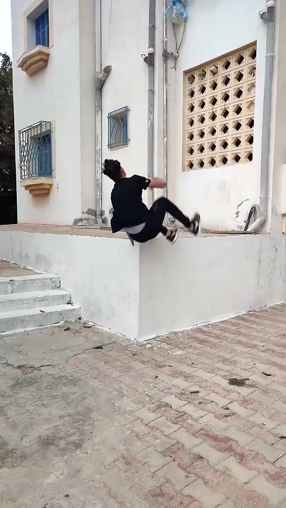 @Aziz_PK
