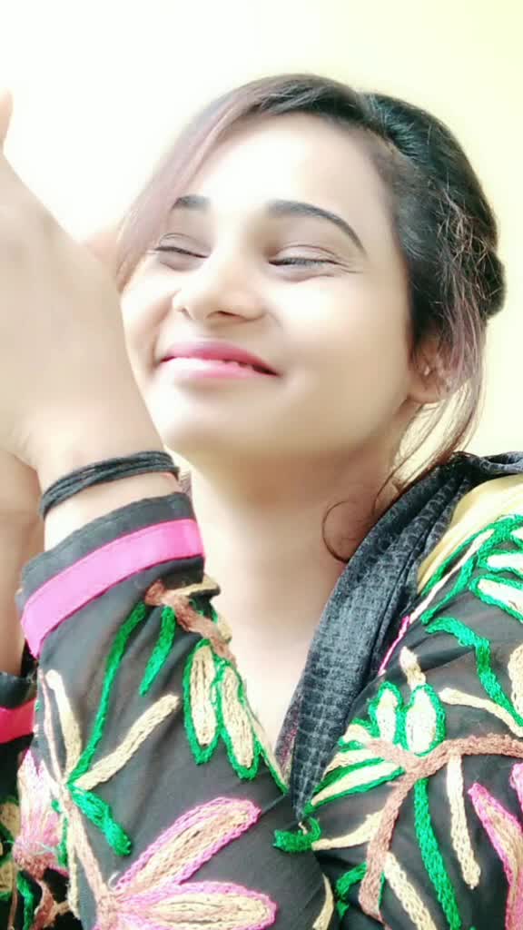 @pihu🐥