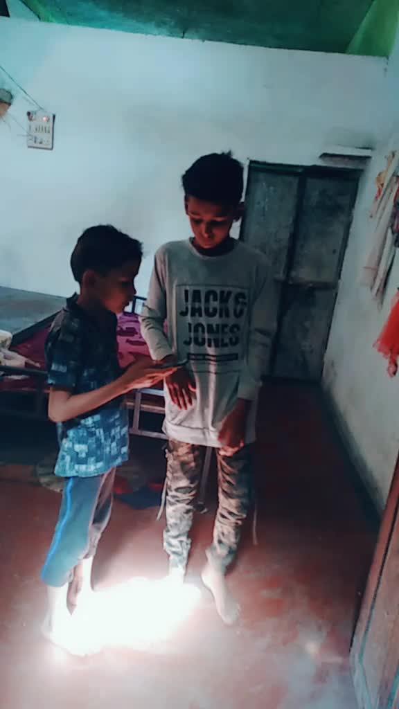 @user8026273886925