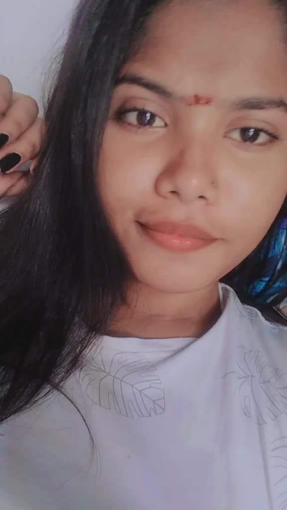 @teddy girl 🐻