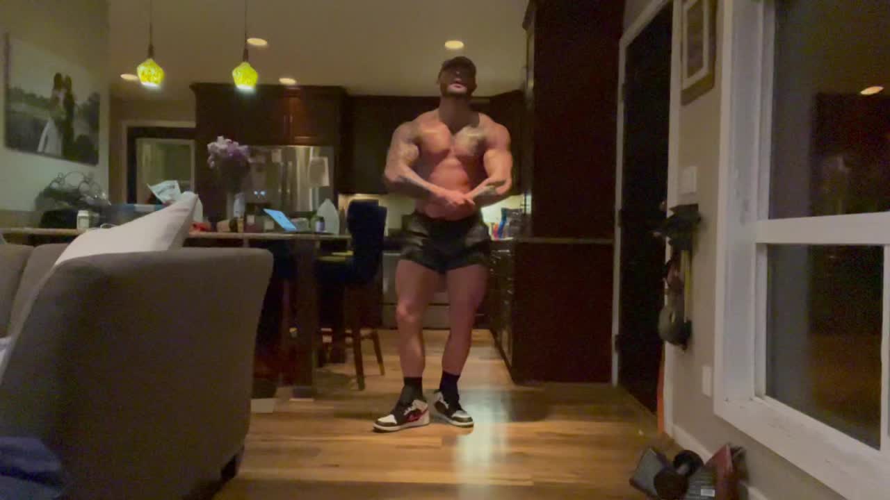 @The.dancing.bodybuilder