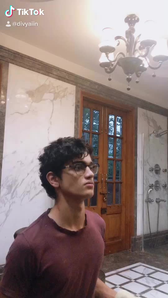 @Divyaiin Singh