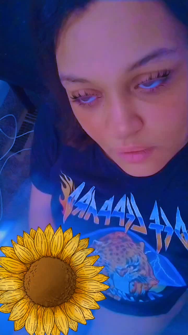 @Julianette