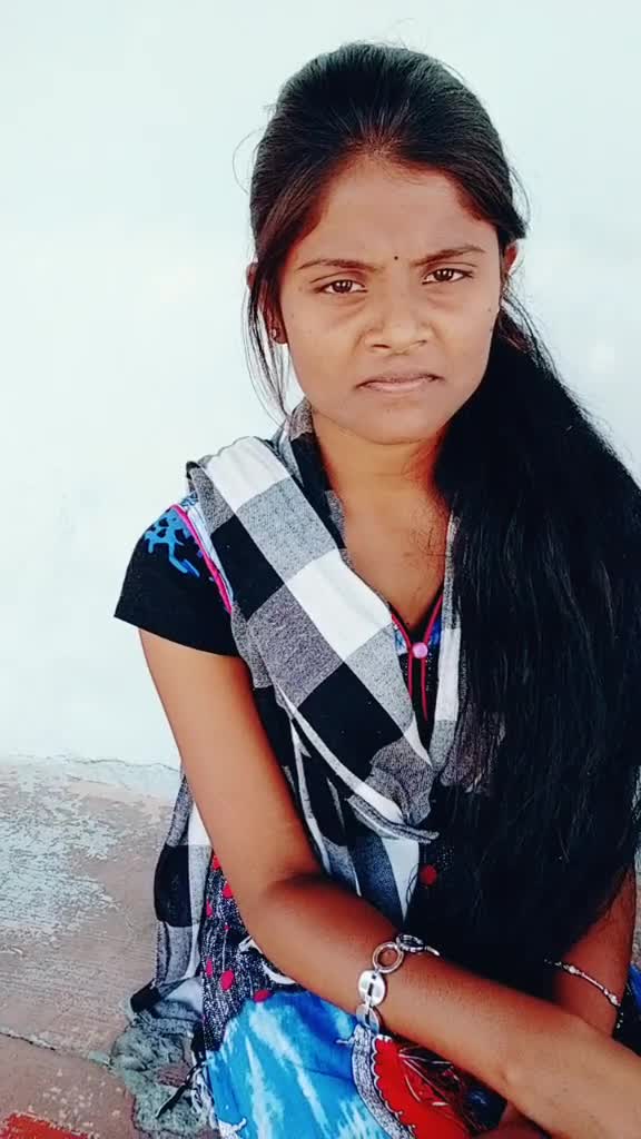 @😎 sushmitha⛔@7️⃣3️⃣