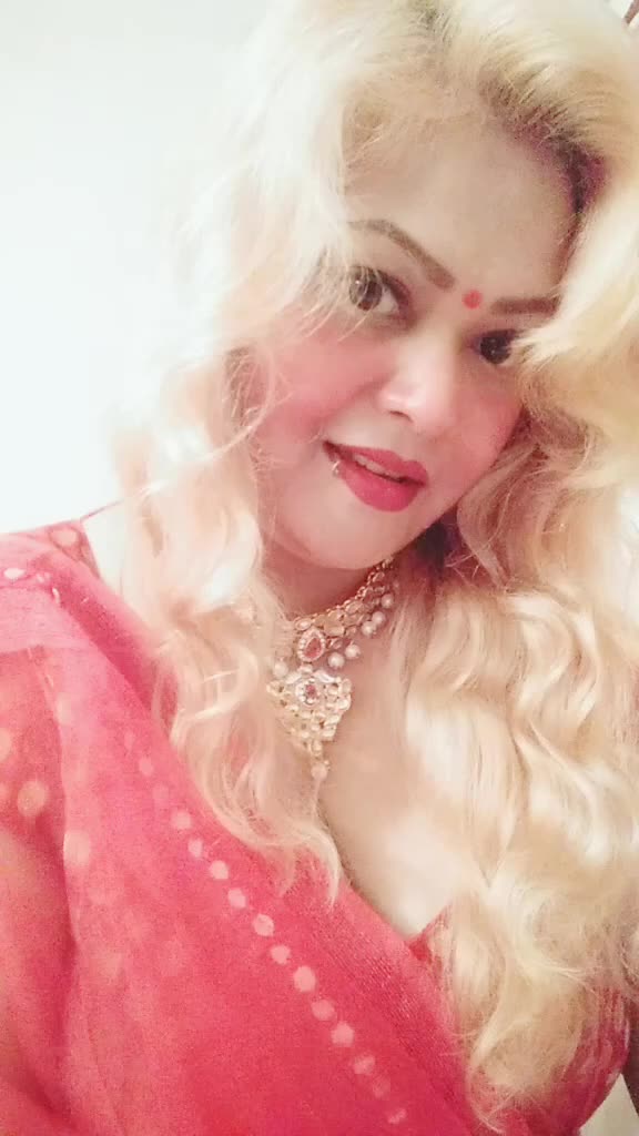 @Desi Queen❤️𝓑𝓜 ❤️
