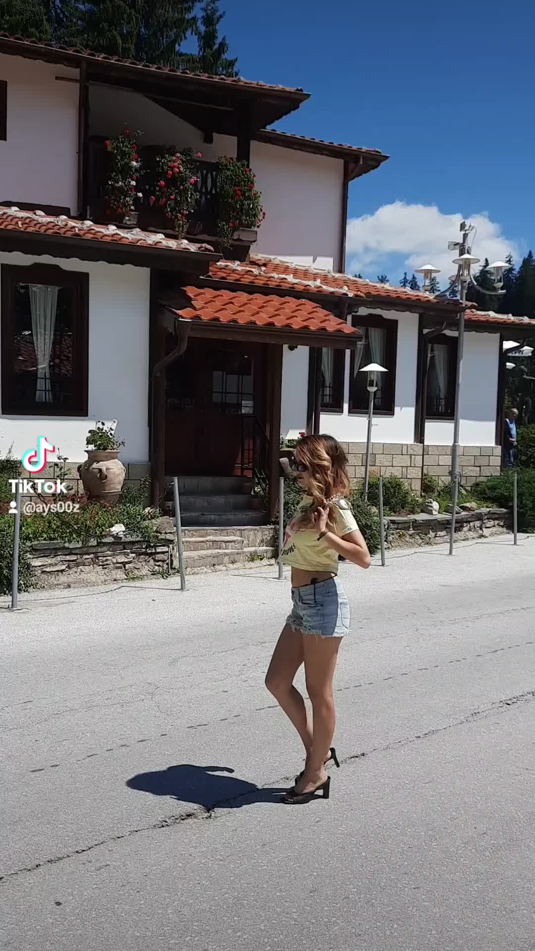 @aysuuuuu