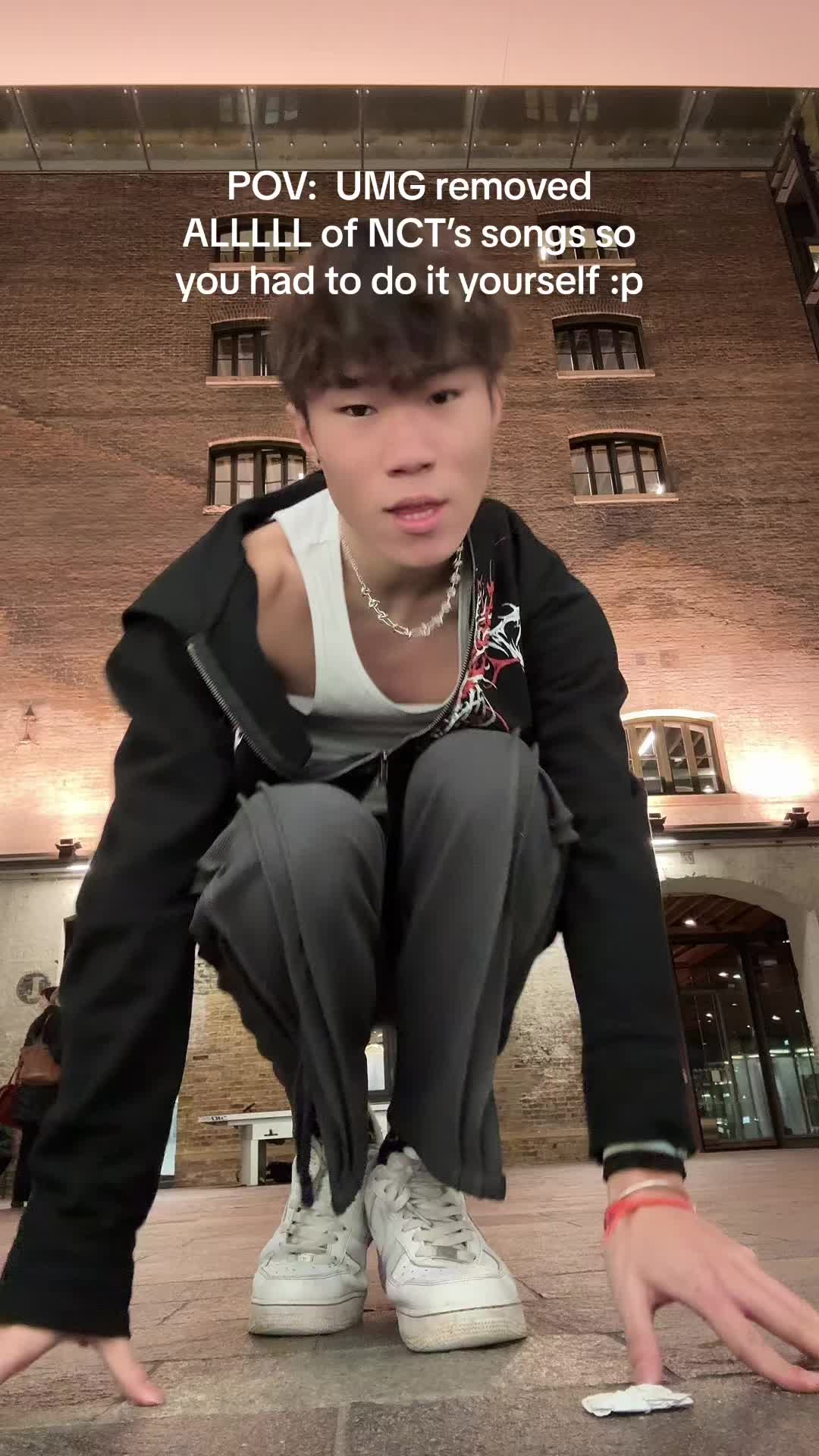 @momo