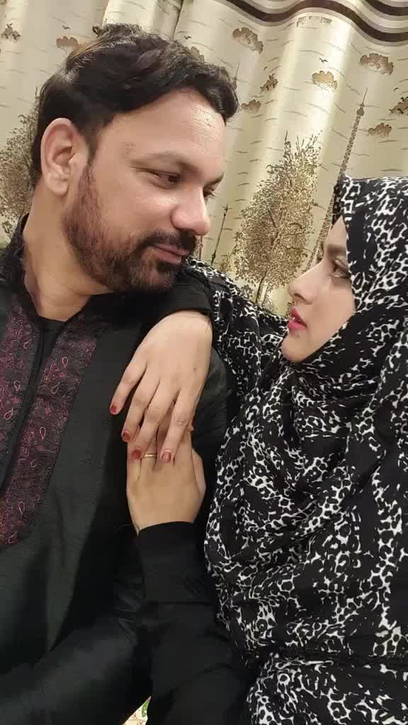 @Meenaz💎