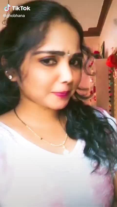 @angry girl shobana