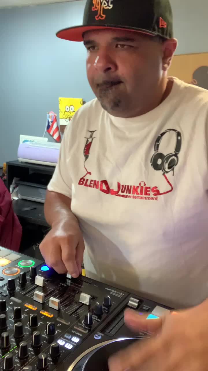 @DJ TOMATE