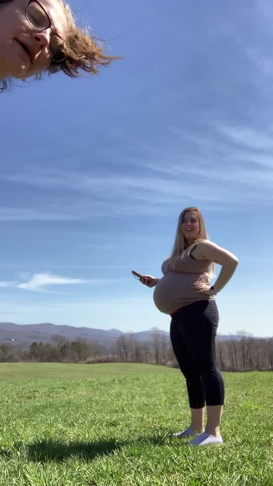 @chelseysayshello