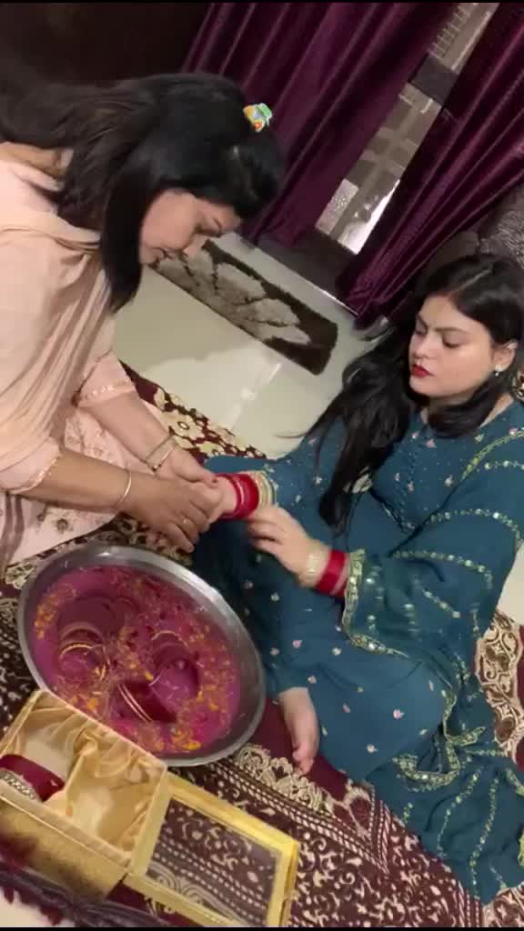 @Priya Hans