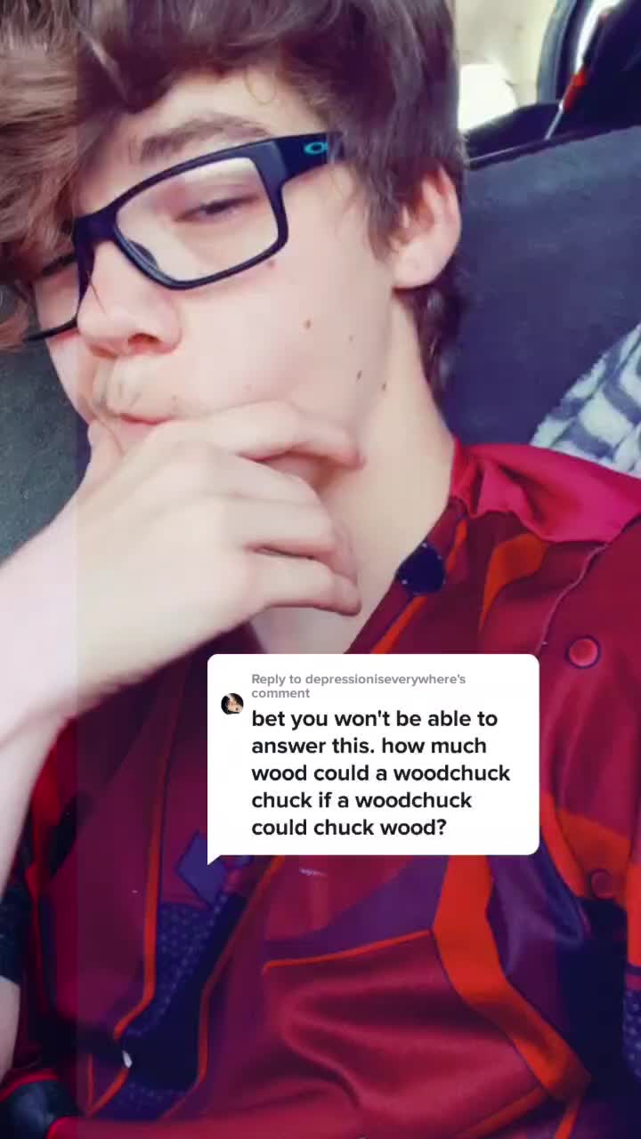 @UndeadCosplayer