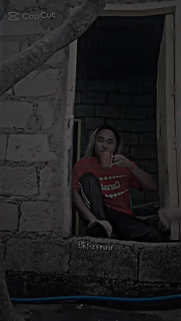 @C a p t . a y e n