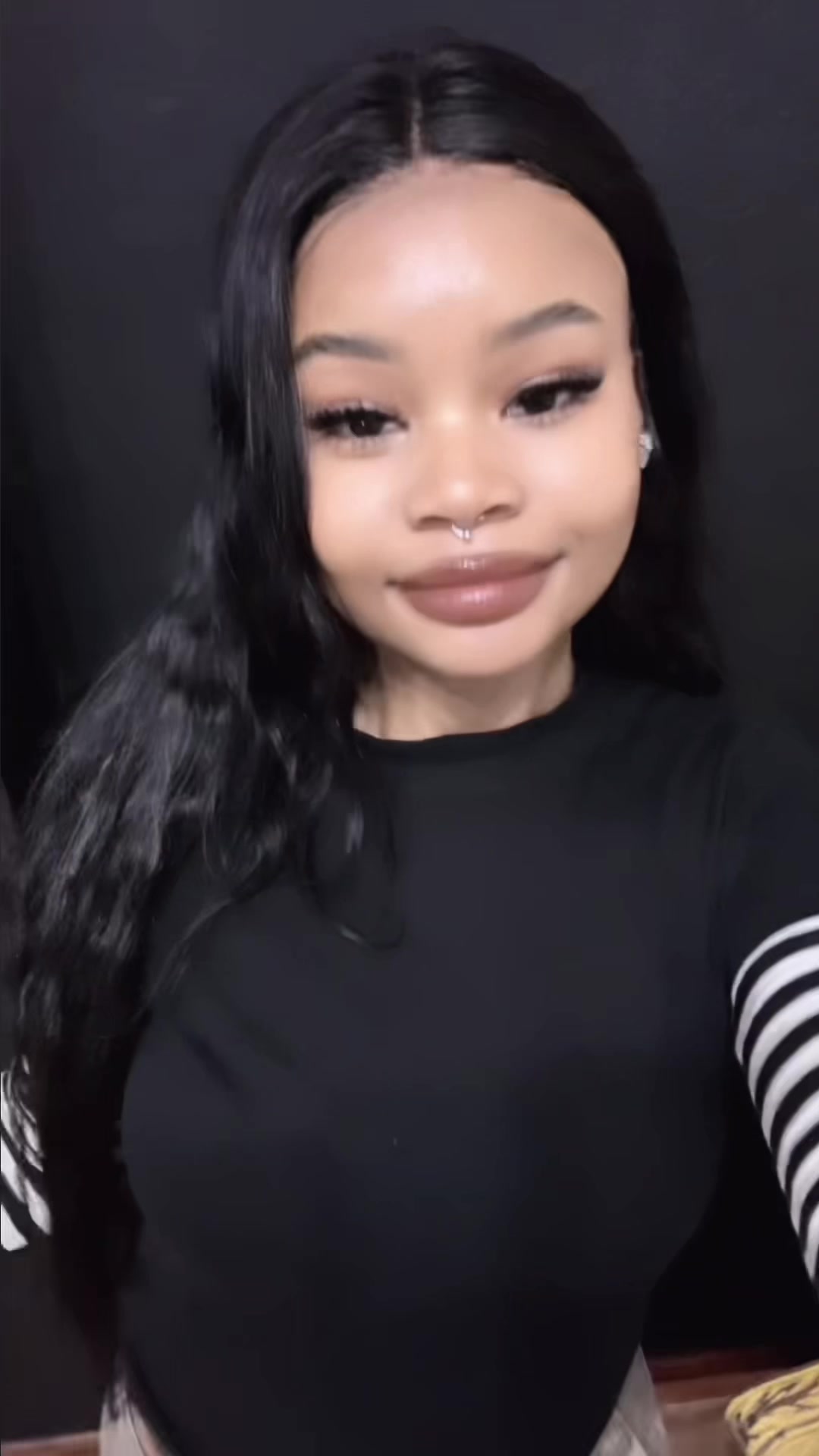 @𝕽