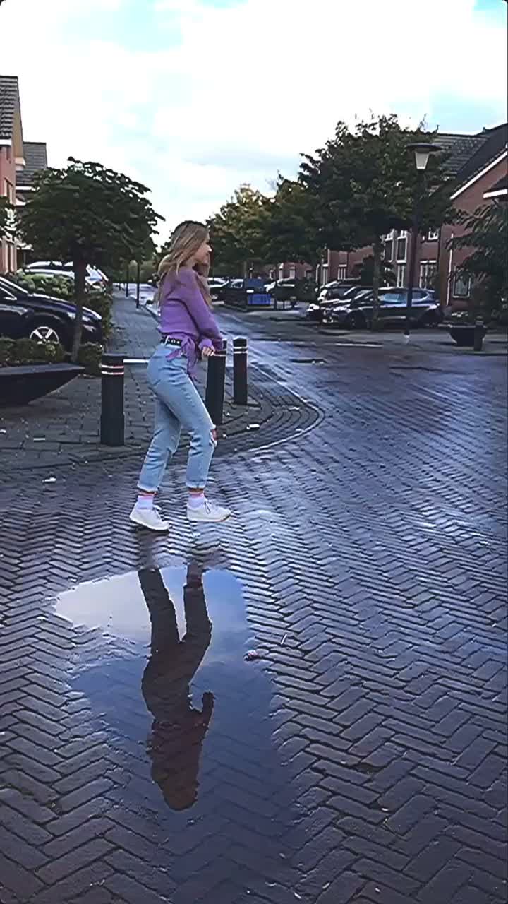 @No&euml;lle