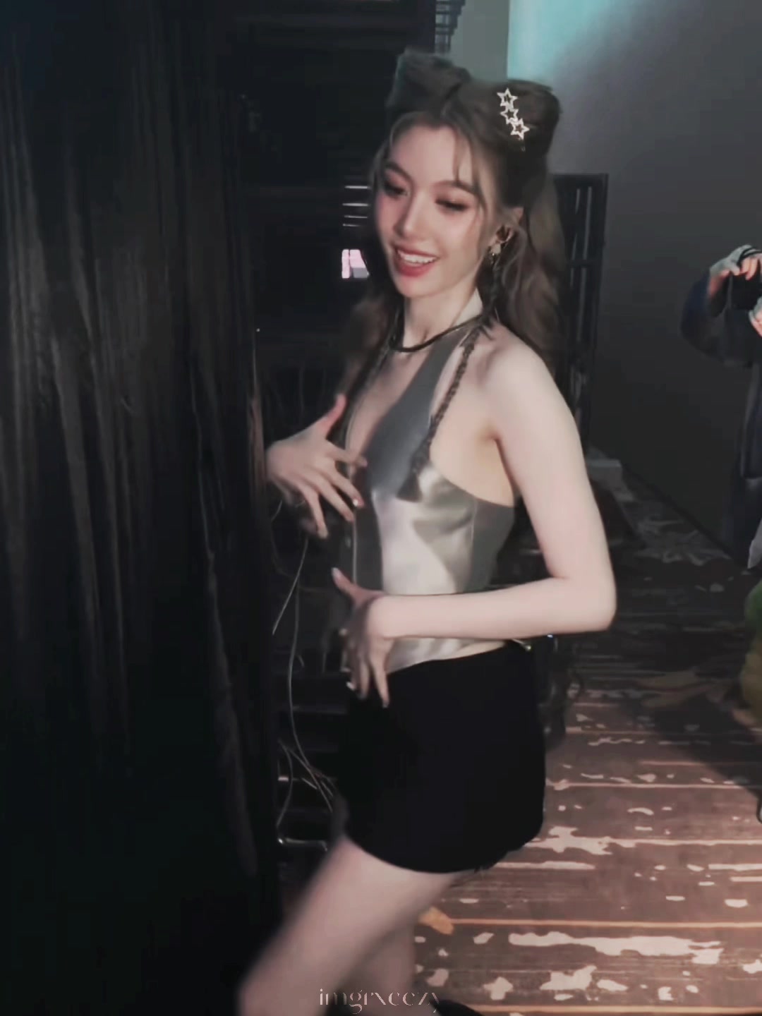 @g.