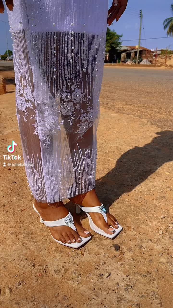@Julietblinkz