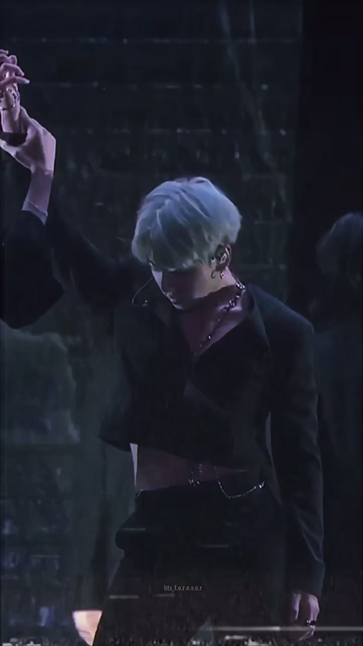 @✨ 𝐥𝐢𝐤𝐞 𝐜𝐫𝐚𝐳𝐲 ✨