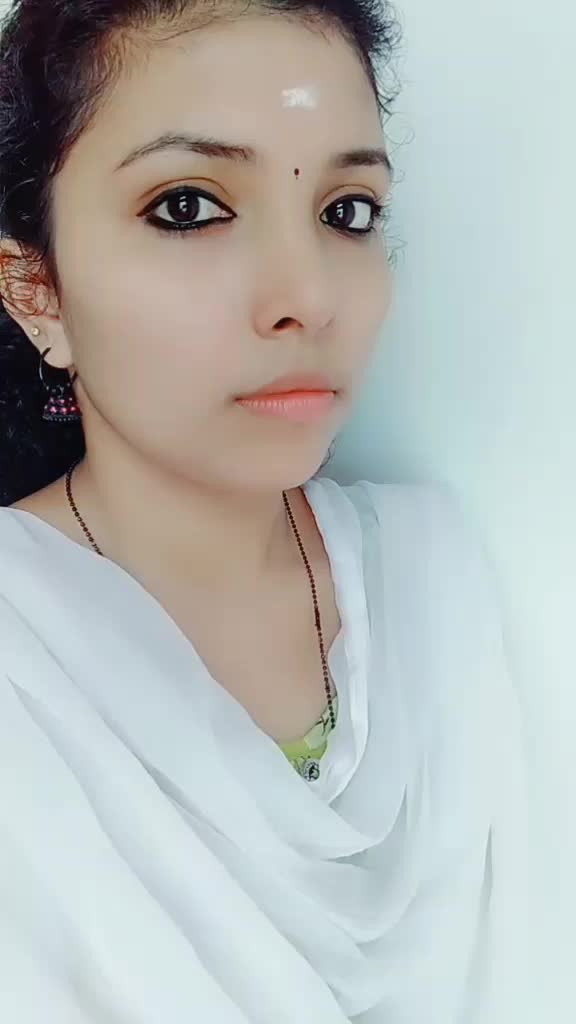 @_charu_