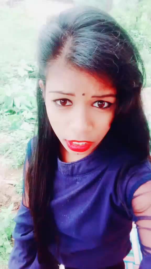@alone.....queen....?
