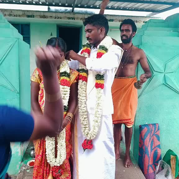 @Sindhu...kutty..