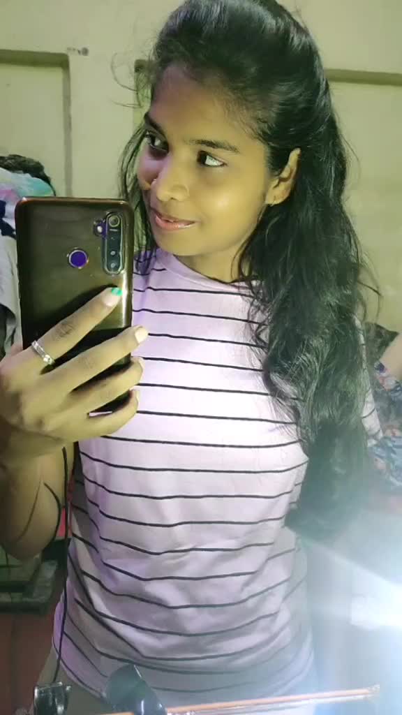 @Mirror_girl😜