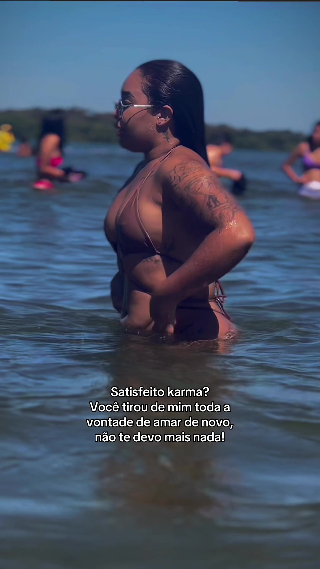@Adrya 🇧🇷🇨🇭