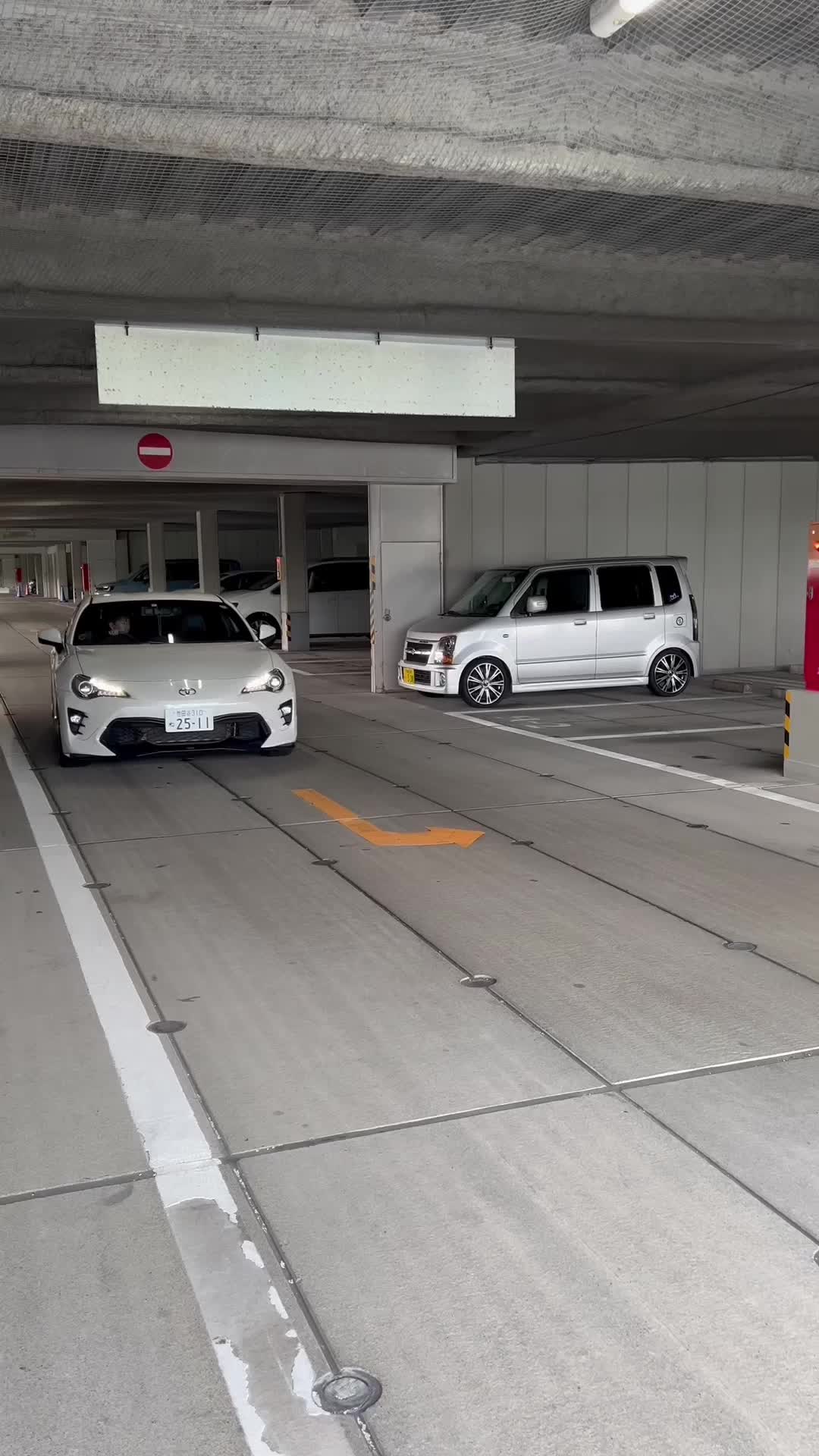 @まっつー