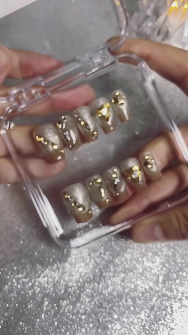 @Glam Ready Nails