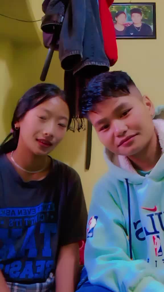 @B♥️ R couple ❣️
