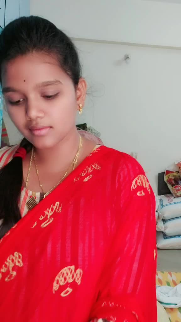 @MOUNIKA😁😁