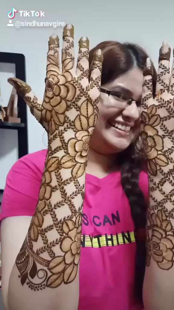 @Sindhu mehandi artis