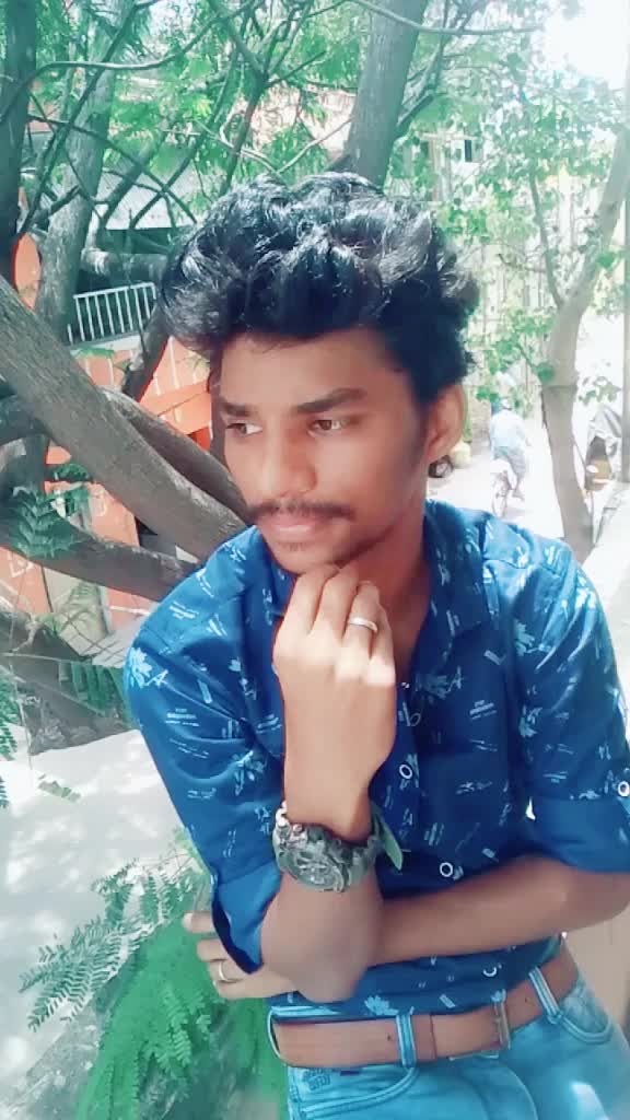 @LOVELY_VIGNESH143