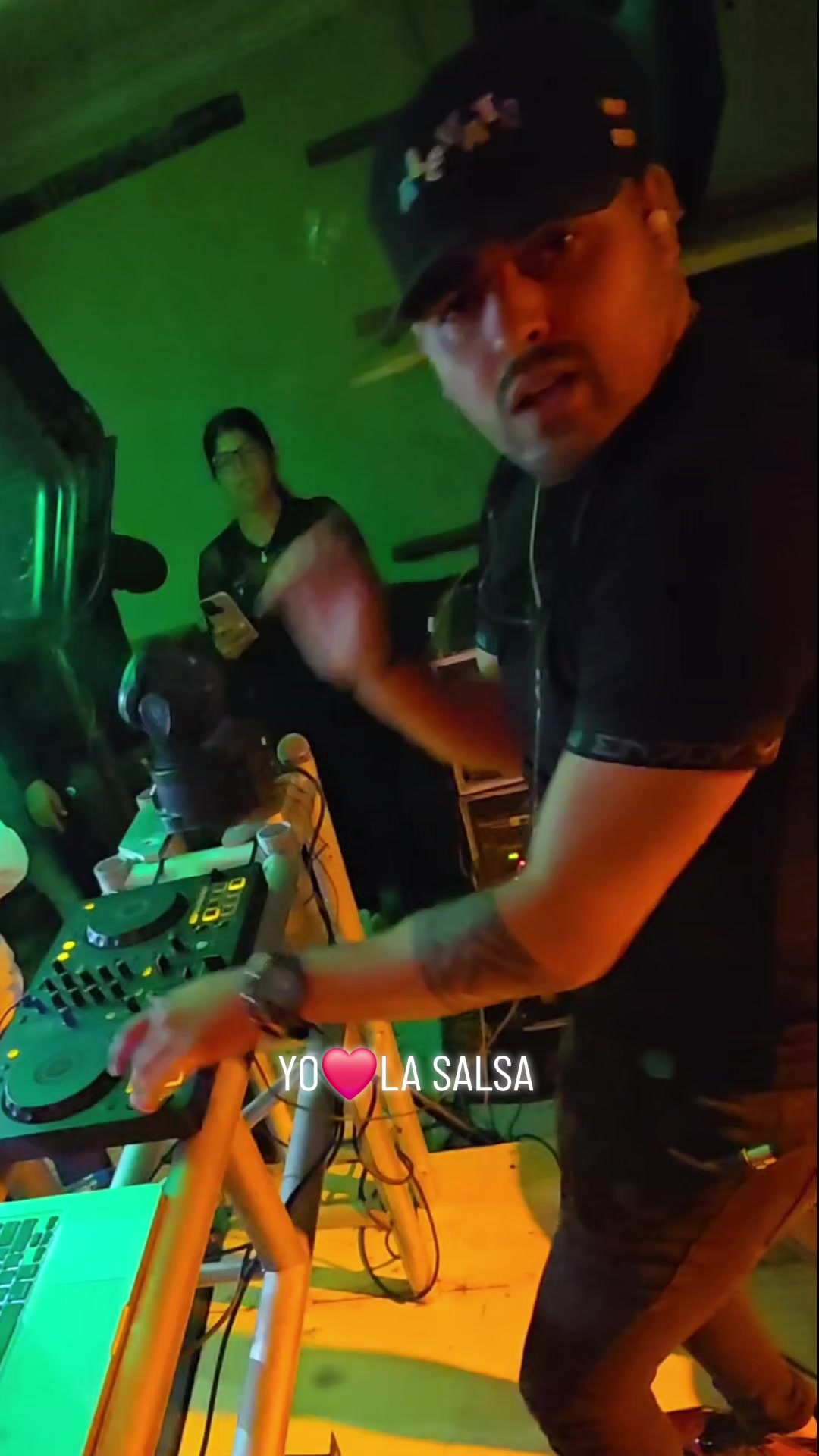 @DJANDERSON BRICE&Ntilde;O
