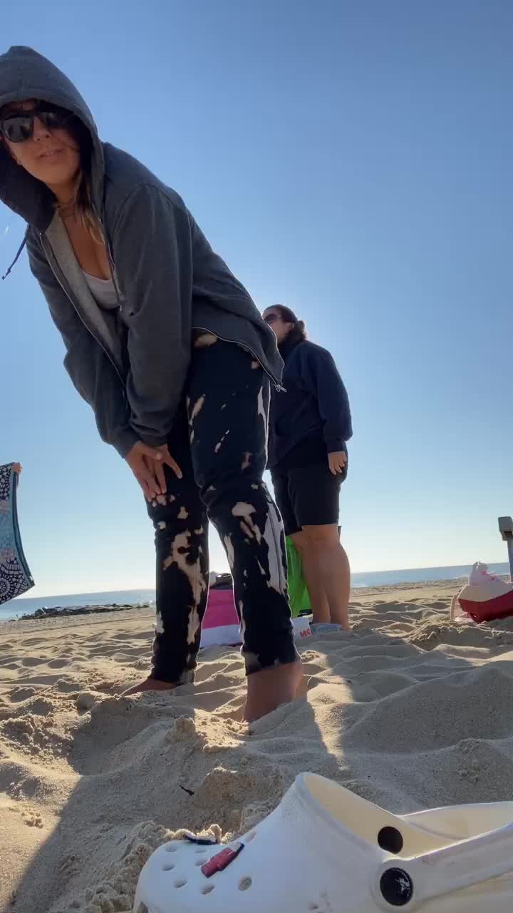 @Ava