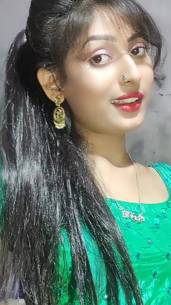 @Gorakhpuriya girl (Honey)😊