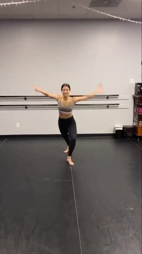 @charli.demelio