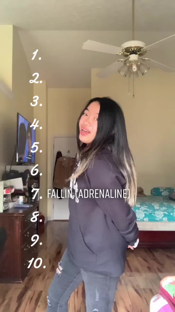 @•Sandra•