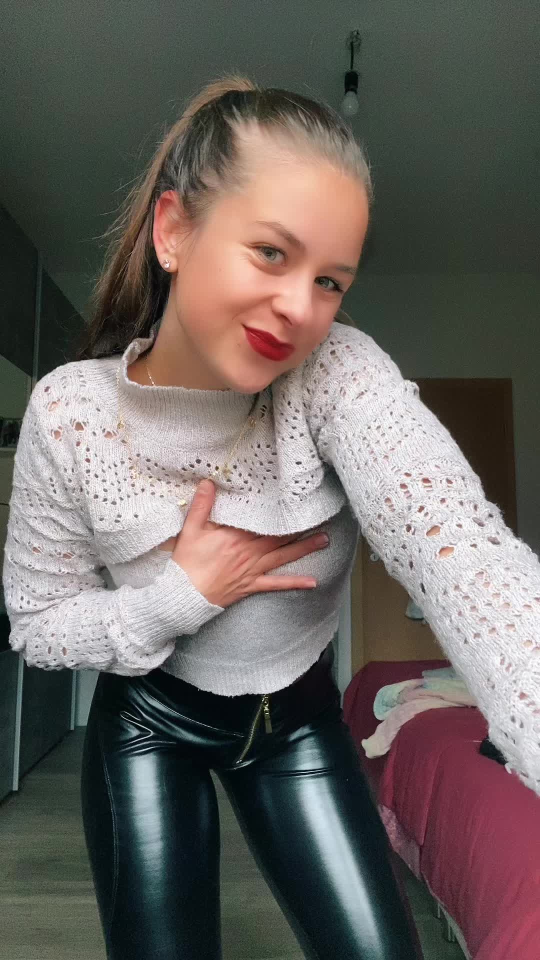 @👑