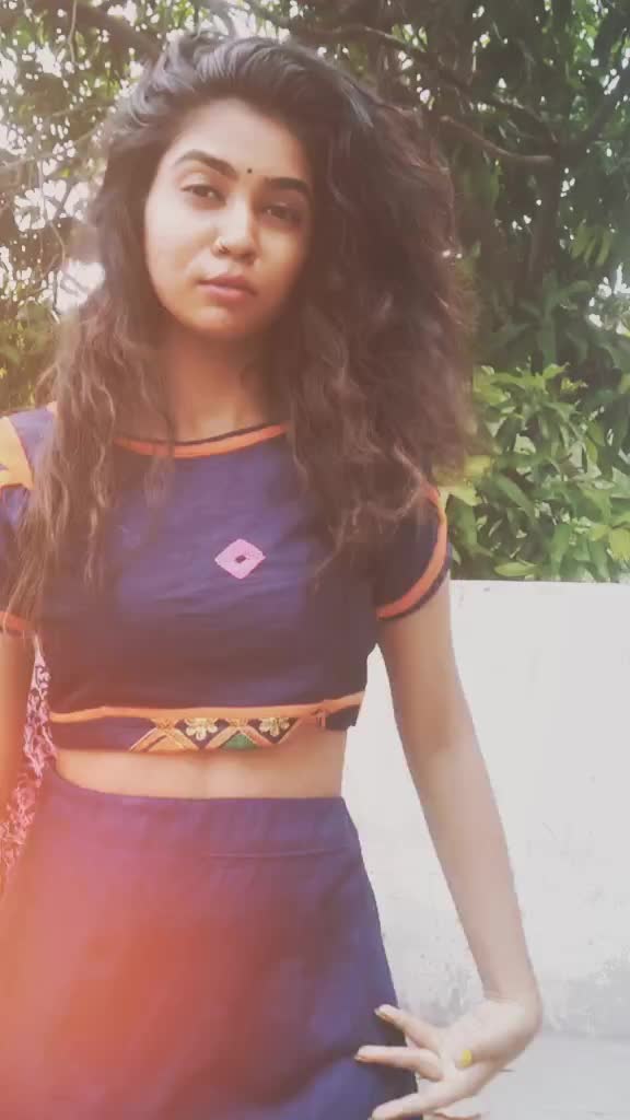 @am iniya here😎